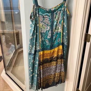 Anthropologie dress-brand Tiny. Easy, comfortably throw on and go dress-Like new